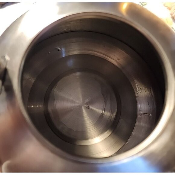 Whistling Tea Kettle Unbranded Stainless Steel Folding Handle and Lid - Picture 11 of 12